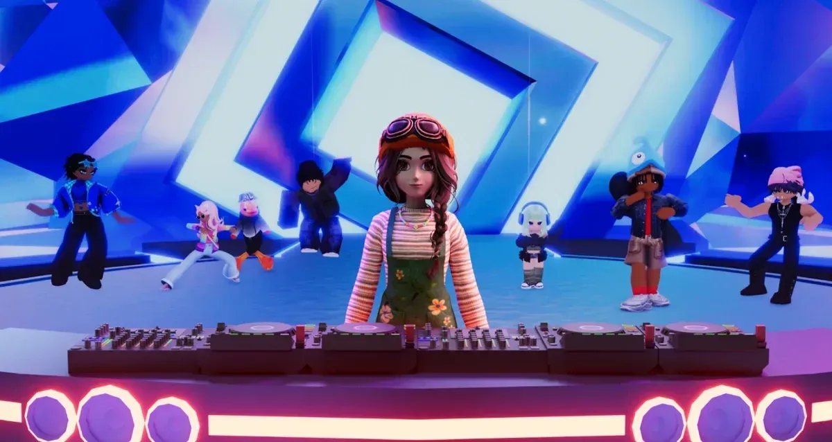 Персонажи Roblox на виртуальной сцене